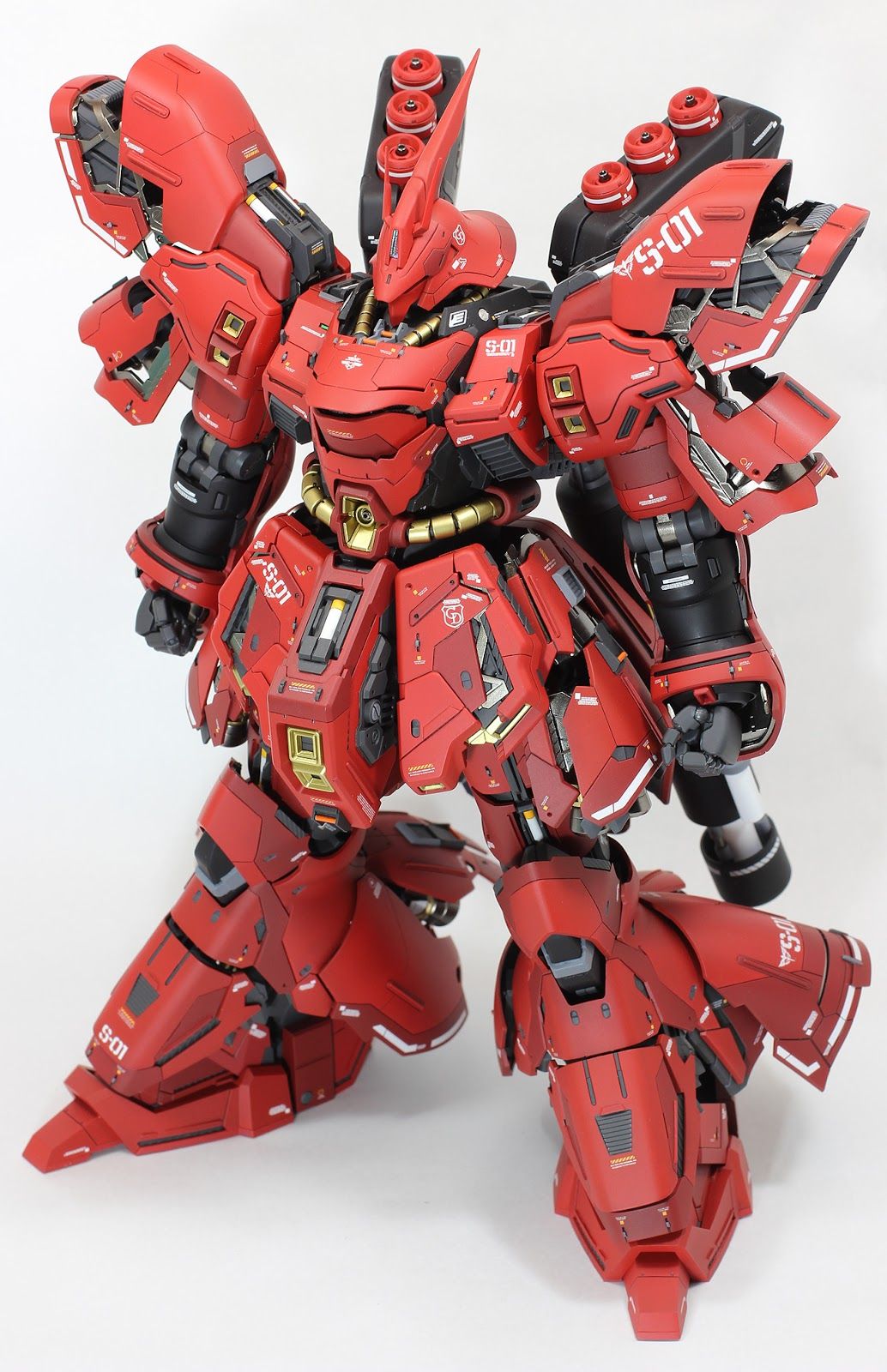 1/100 MG MSN-04 Sazabi Ver. Ka Thumbnail